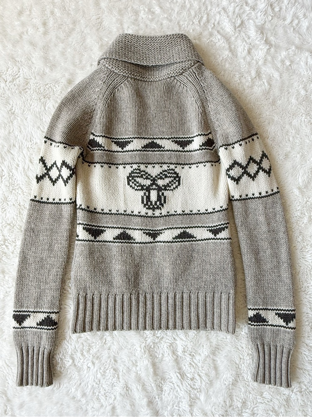 VTG Y2K TNA Aritzia Woman Beige Lambswool Cowichan Knit Cardigan Sweater SMALL - Picture 4 of 7